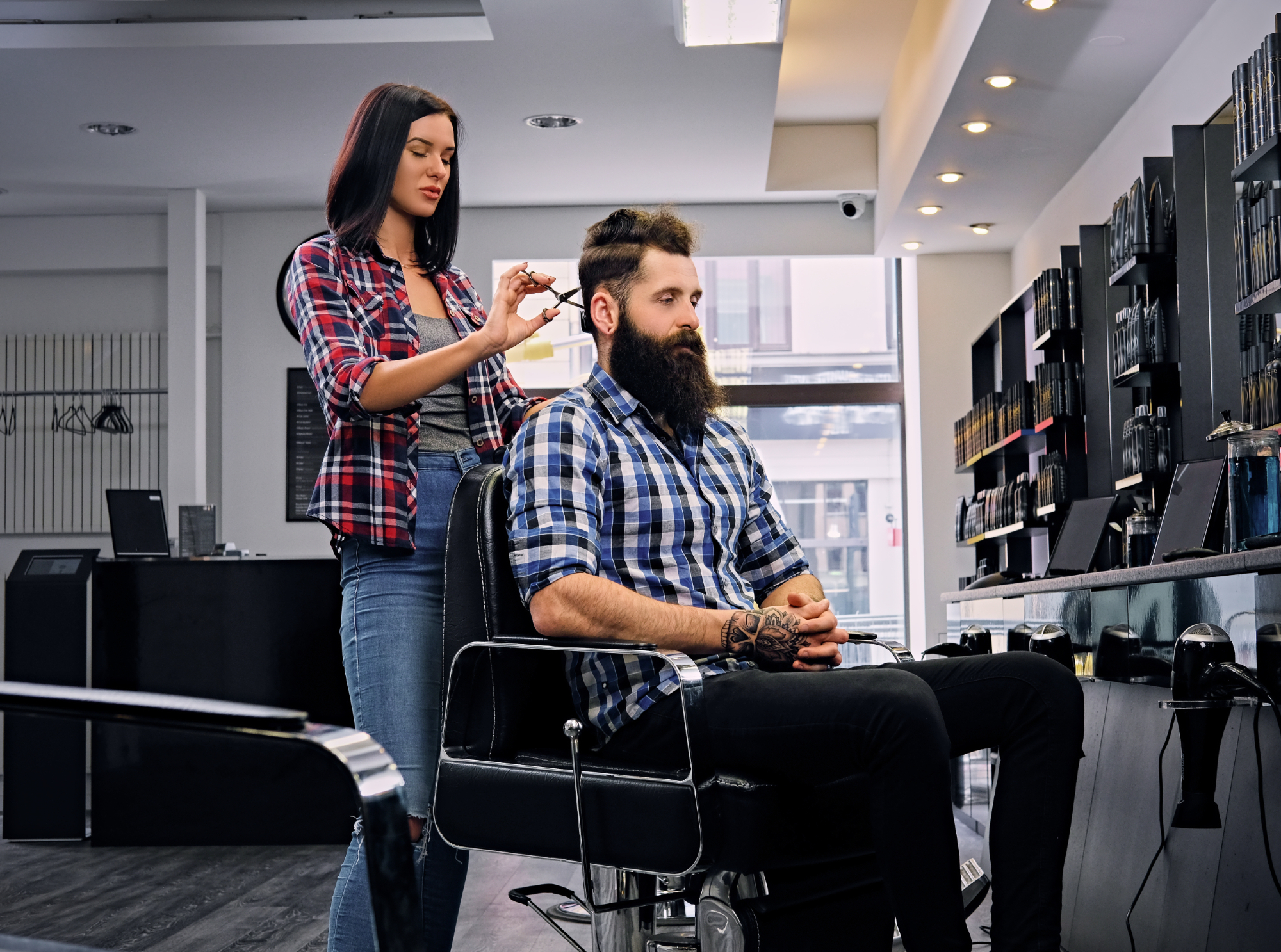 Why a Good Haircut is the Key to Professional Grooming in Sugar Land